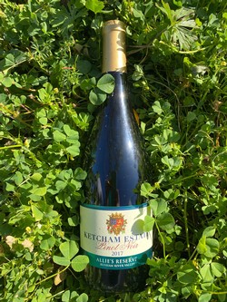 2017 Allie's Reserve Pinot Noir